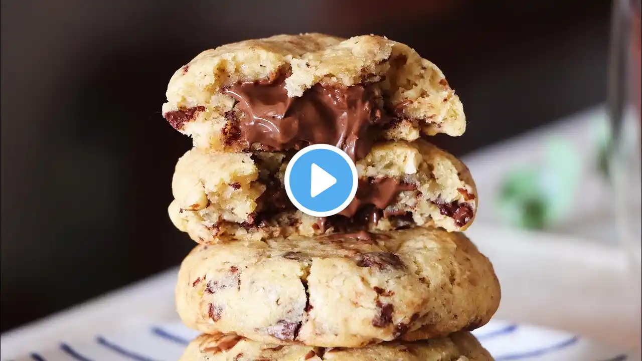 Nutella Filled Cookies | Chocolate Chips & Hazelnut | oozy chocolate chips cookie