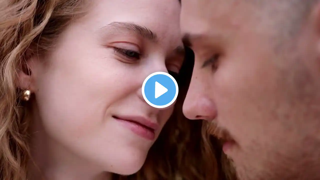 10 Signs a Married Woman Wants to Sleep With You