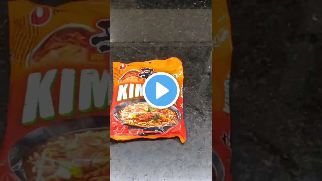 Shin Ramyun kimchi noodles Review #ashortaday #shorts #viral #trending