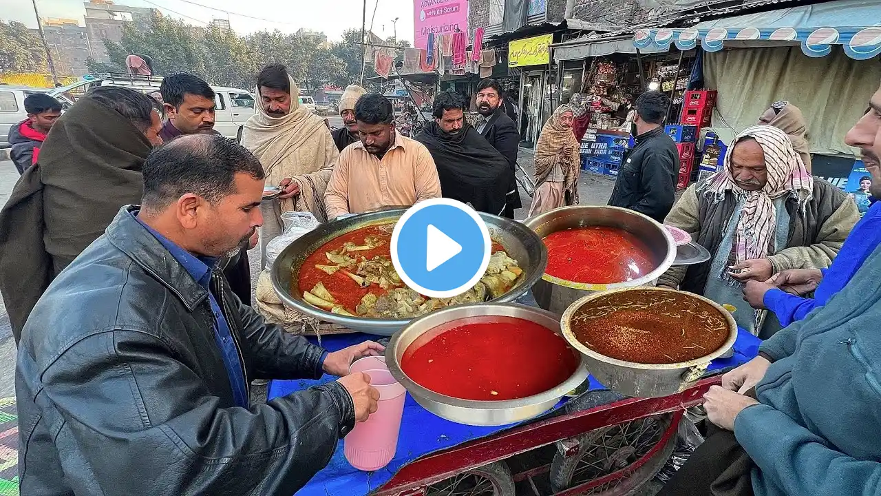 CHEAPEST DESI STREET FOOD BREAKFAST VIDEO COLLECTION | HARDWORKING LADY SELLING ALOO SAAG PARATHA