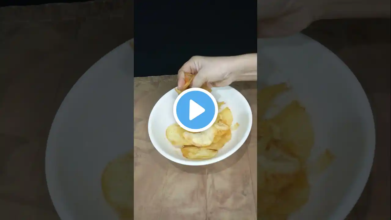 Homemade 🤯 Crispy Chips Day-21 #shorts  #potato #chips #recipe