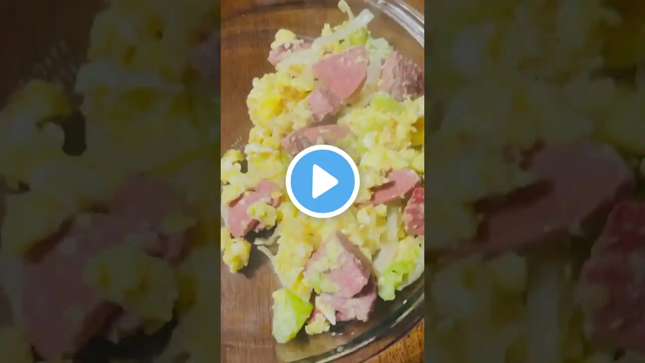 Unos huevo revuelto con arroz muy bueno