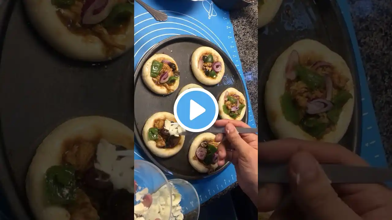 QUICK MINI PIZZA RECIPE #viral #food #trending #recipe #shortsfeed #pizza #baking