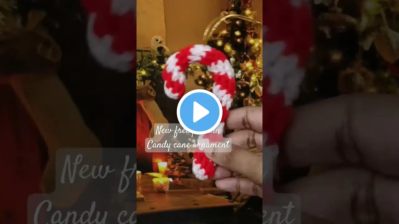 Crochet candy cane ornament ~ free pattern #crochet #crochetchristmasdecoration #christmascrochet