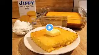 Jiffy Cornbread with Sour Cream 🌽 🍞| 🥛🧈1-Box Recipe 🥚 👨‍🍳 |😊 👍 Easy and Moist