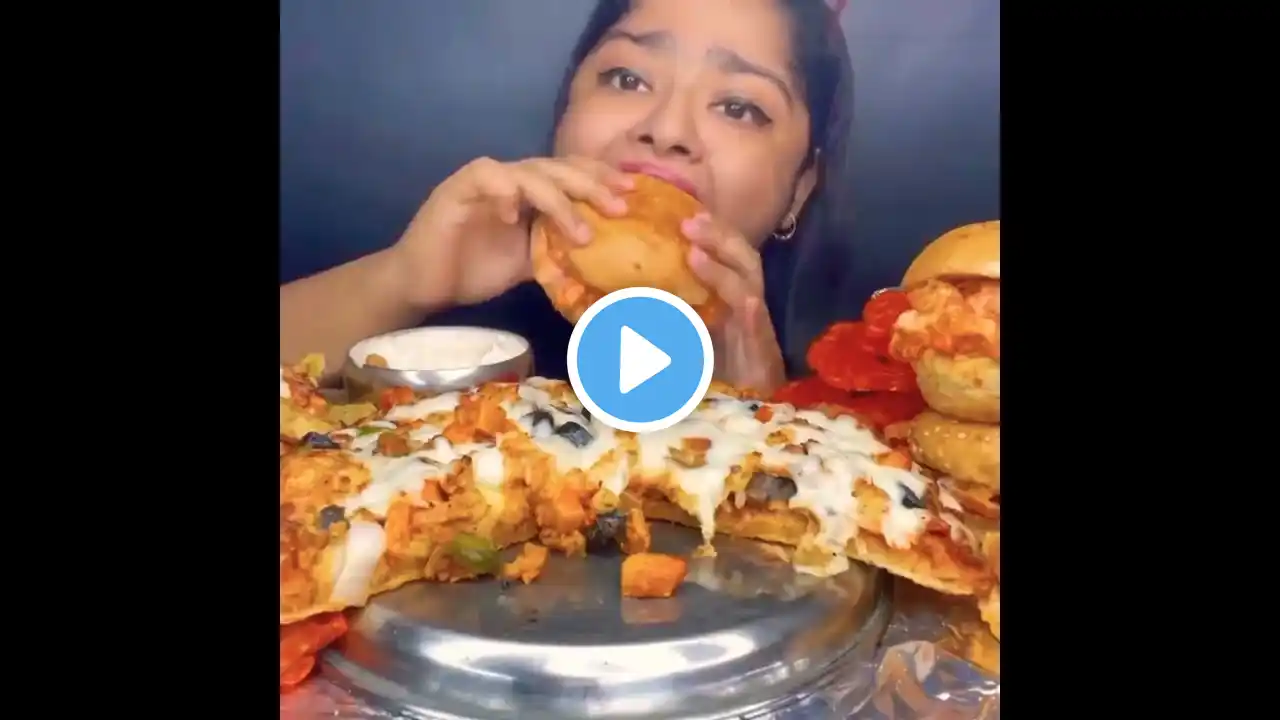 ASMR CHEESIEST CHICKEN PIZZA, BURGERS, MOMOS 🥟 #maddyeats #shorts #mukbang #asmreating #bigbites