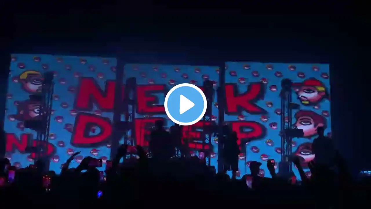 Neck Deep - She's A God (Live in Manila 2023)