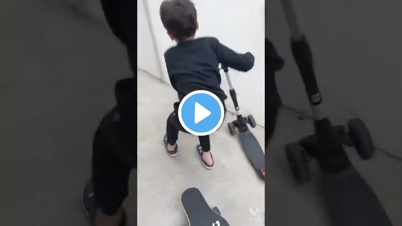 킥보드 타는 유형!