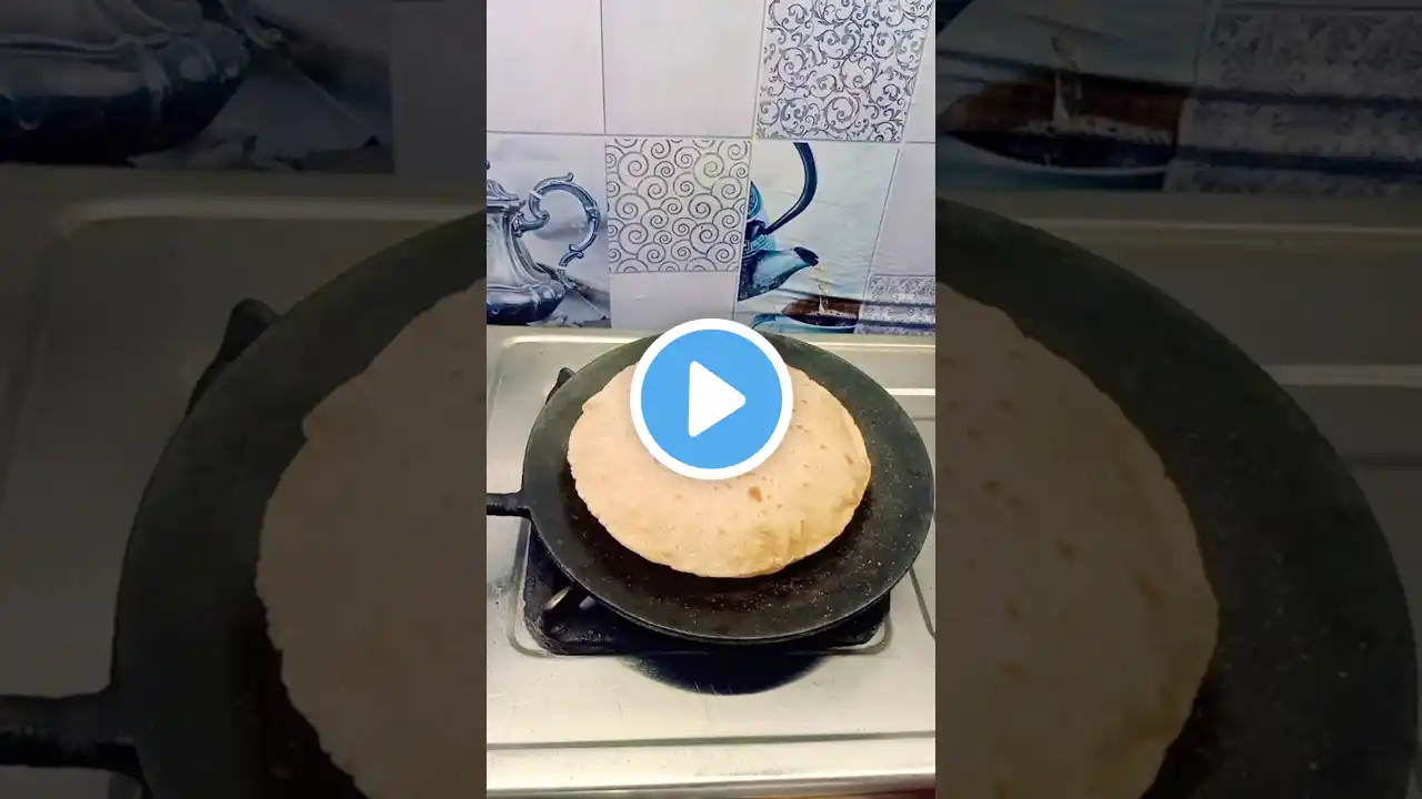 "सबसे आसान रोटी बनाने का तरीका😋#youtubeshorts #shorts #food #trending #song #health #viral #roti #ok