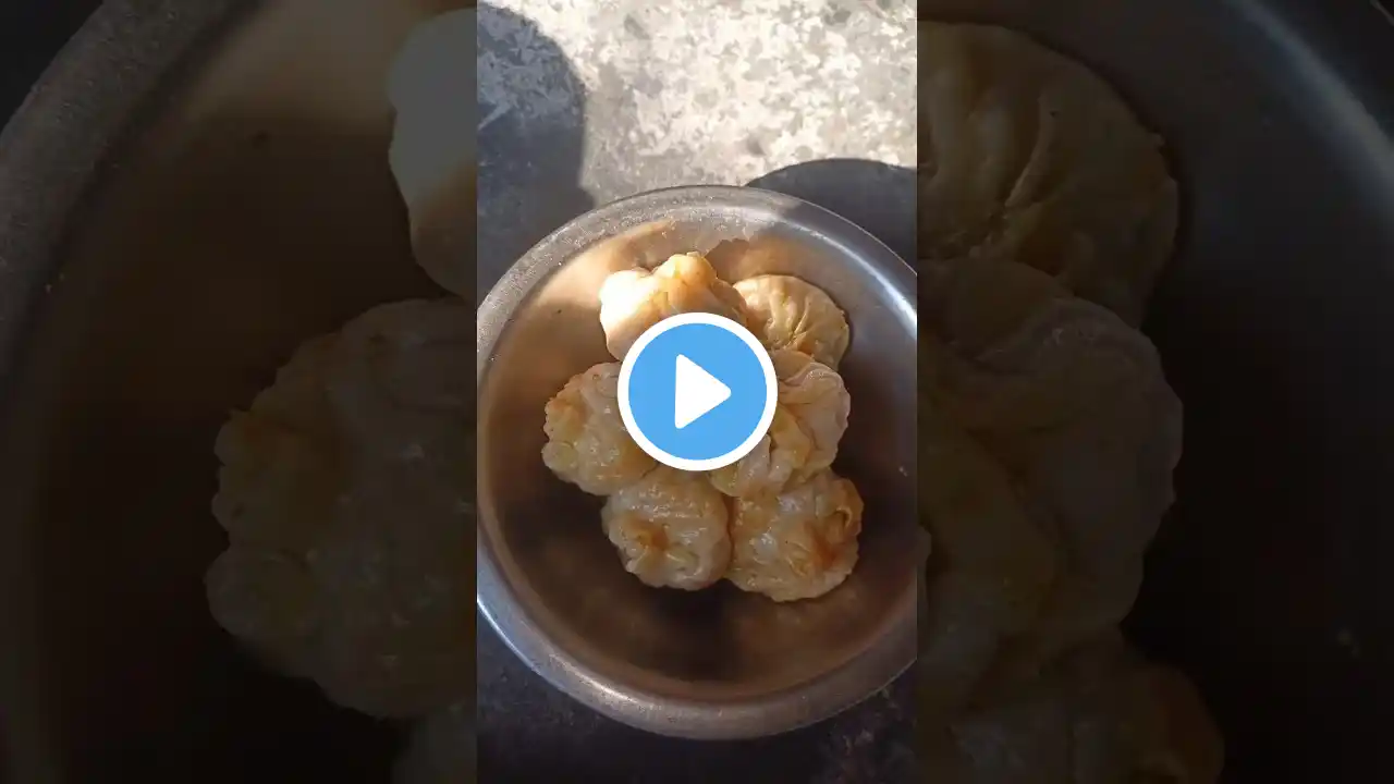 Desi Style Tasty Momos Recipe || देसी स्टाइल टेस्टी मोमोज रेसिपी😋#shorts #youtubeshorts#momosrecipe