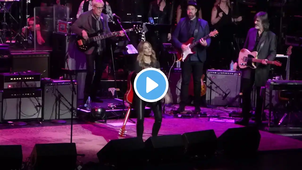 Love Rocks ft Sheryl Crow & Doyle Bramhall - Everyday Is A Winding Road 3-7-19 Beacon Theatre, NYC