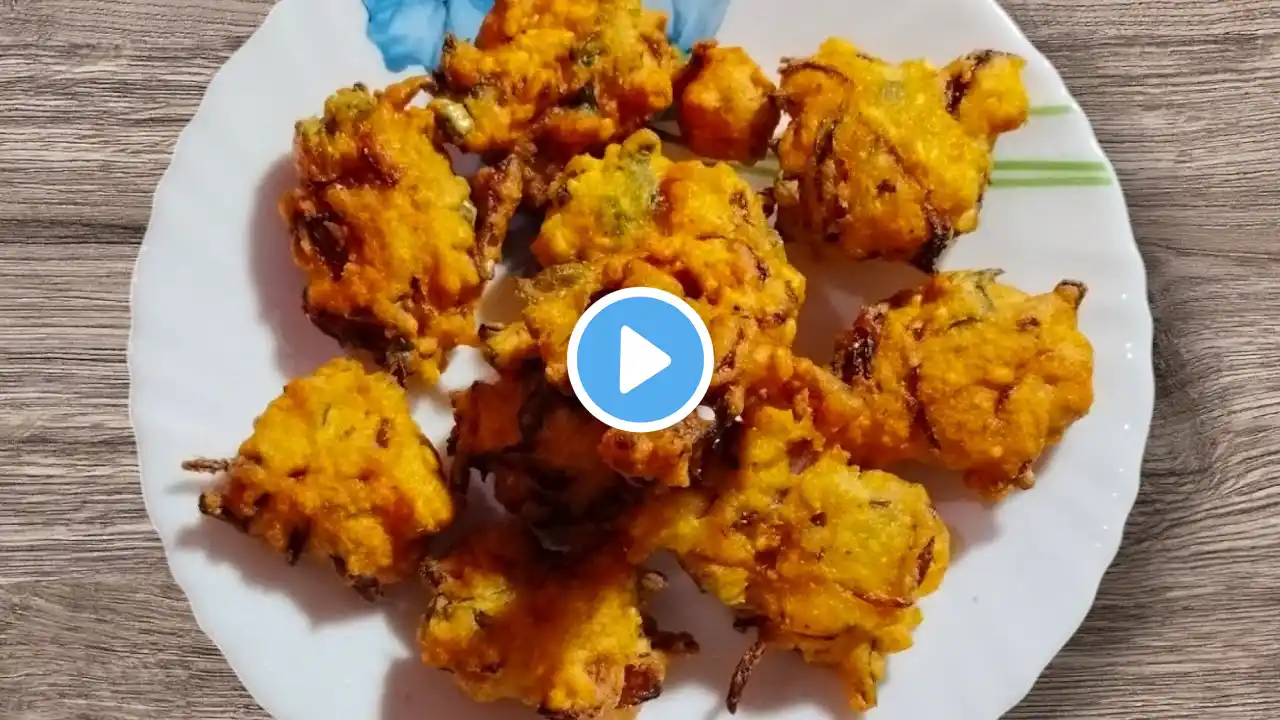 मूंग दाल के एकदम कुरकुरे और चटपटे पकोड़े। Crispy Moong Dal Pakode Moong Dal Pakode