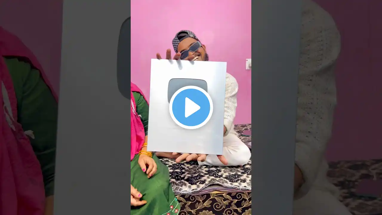 silver play button aa gaya😍| unboxing silver play button| #shorts #shortvideo #youtubeshorts