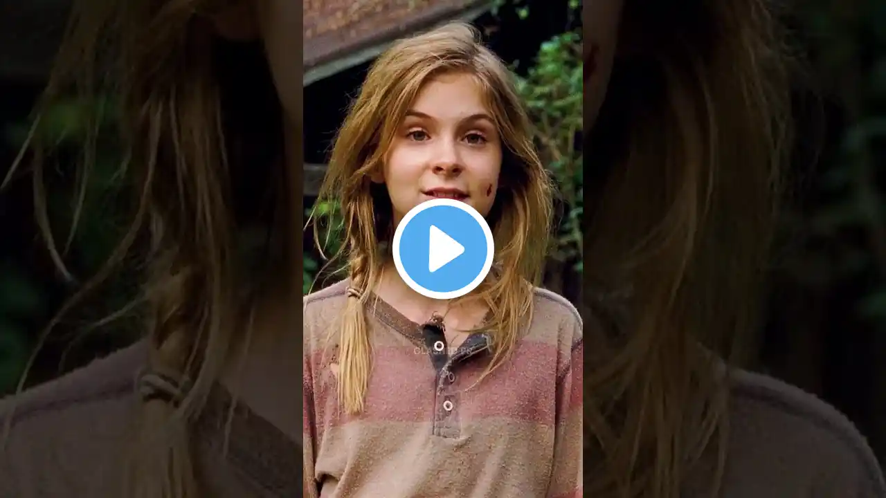 Lizzie Kills Mika | The Walking Dead #Shorts